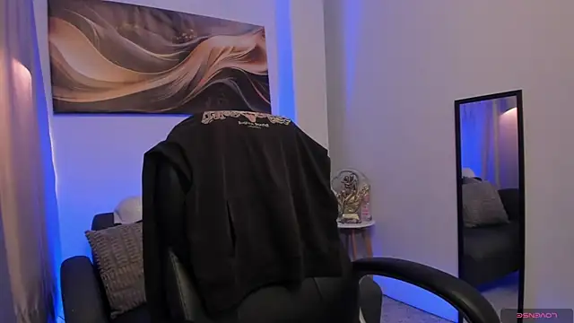 Leoo Miller online show from February 19, 2026, 4:08 am