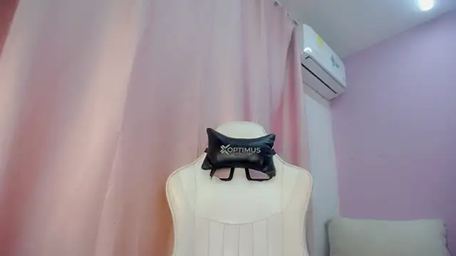 Snapshot of cielooo_ chatting on April 9, 2026, 4:23 am cielooo online show from April 9, 2026, 4:23 am