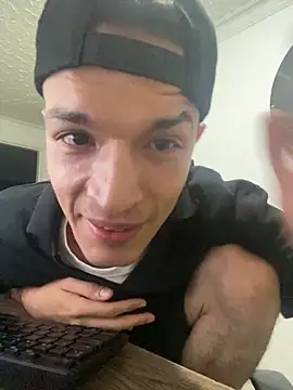 santyrestrepo online show from October 28, 2025, 12:14 am