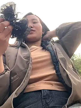 Pii x online show from December 3, 2025, 1:13 am