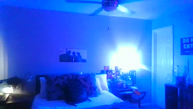 nvthvn555 online show from October 18, 2025, 11:38 pm