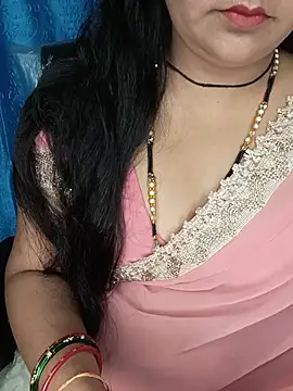 Snapshot of Rashmi_011 chatting on June 25, 2026, 12:32 am Rashmi 011 online show from June 25, 2026, 12:32 am