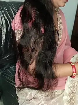 Snapshot of Rashmi_011 chatting on July 25, 2026, 12:42 am Rashmi 011 online show from July 25, 2026, 12:42 am