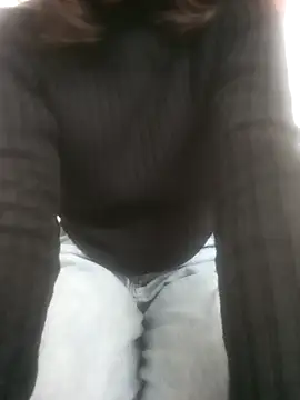 anshika sharma20 online show from December 1, 2025, 5:07 pm