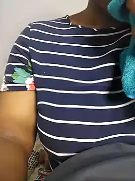 WildnWetMilfX36 online show from April 19, 2026, 7:38 pm