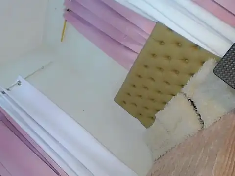 sexy calista online show from December 18, 2025, 10:49 pm