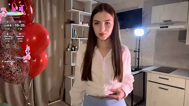 RinaModel online show from November 21, 2025, 8:18 pm