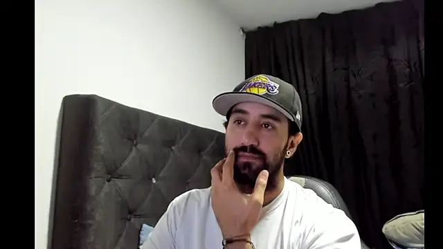 coolfriki online show from November 20, 2025, 2:34 am