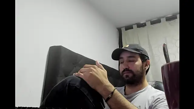 coolfriki online show from April 19, 2026, 10:12 pm