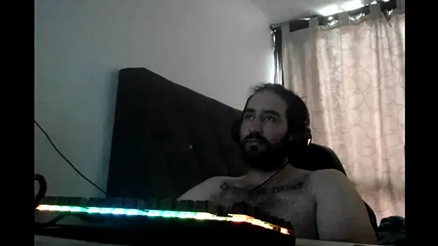 Snapshot of coolfriki chatting on April 29, 2026, 7:09 pm coolfriki online show from April 29, 2026, 7:09 pm