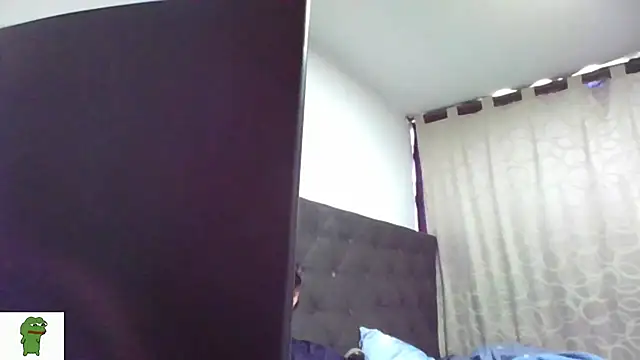 Snapshot of coolfriki chatting on July 24, 2026, 7:45 pm coolfriki online show from July 24, 2026, 7:45 pm