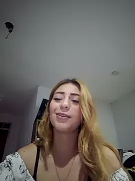 miaaeuphoriaa online show from January 5, 2026, 10:24 pm