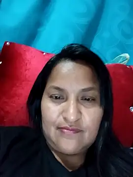 lucia00xx online show from November 30, 2025, 2:15 am