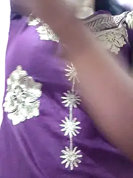 anjali2351 online show from April 24, 2026, 5:43 am