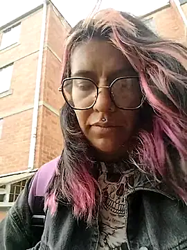 Abby 2-1 online show from October 27, 2025, 7:18 pm