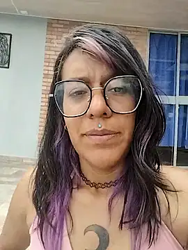 Abby 2-1 online show from November 30, 2025, 4:11 pm