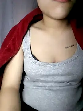 Lyly69699 online show from November 16, 2025, 4:51 am