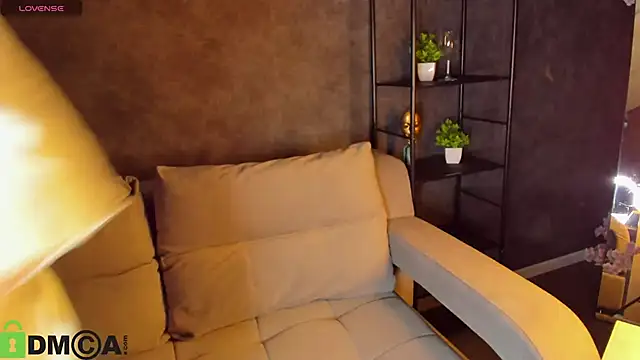 Barbara Mitchel online show from October 21, 2025, 1:06 am