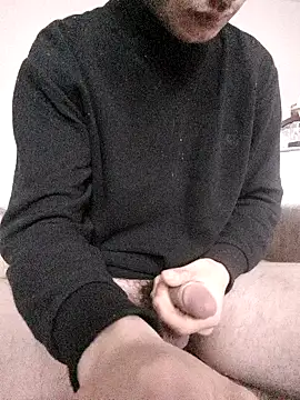 Snapshot of Aragis35 chatting on March 25, 2026, 5:35 am Aragis35 online show from March 25, 2026, 5:35 am