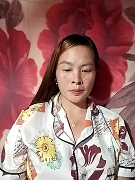 lucky774- online show from November 3, 2025, 12:28 pm