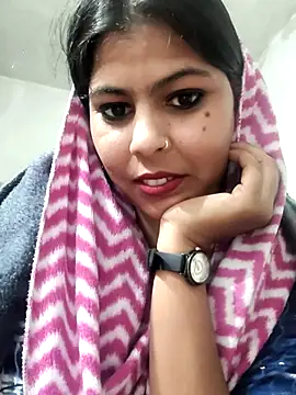 Miya sistar online show from November 19, 2025, 4:51 pm