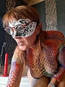 Snapshot of Pimentine chatting on July 21, 2026, 5:04 pm Pimentine online show from July 21, 2026, 5:04 pm