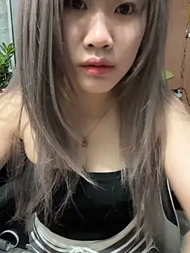 Beyeuuu online show from April 13, 2026, 1:55 am