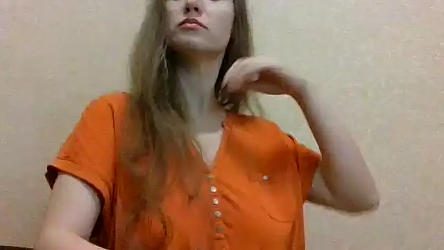 Lynirina online show from February 3, 2026, 1:04 am