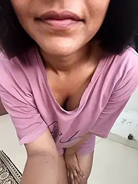 Snapshot of anshika0124 chatting on January 19, 2026, 7:45 am anshika0124 online show from January 19, 2026, 7:45 am