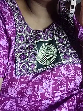 Snapshot of jwala-telugu9 chatting on June 3, 2026, 2:33 pm jwala-telugu9 online show from June 3, 2026, 2:33 pm