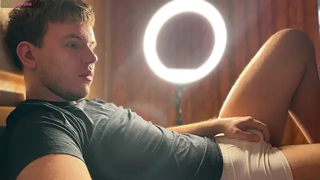 mynameischris online show from March 3, 2026, 1:28 pm