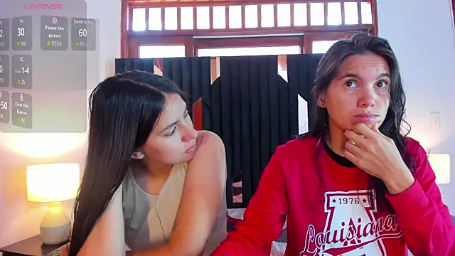 Sofy and Mia online show from November 14, 2025, 12:26 pm