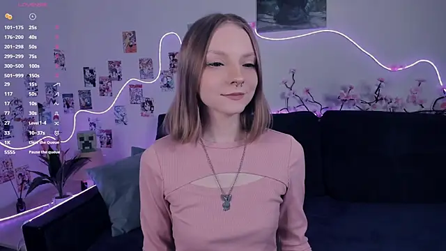 Snapshot of Golden_dawn chatting on November 14, 2025, 7:18 am Golden dawn online show from November 14, 2025, 7:18 am