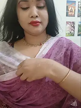 Beauty Queen Soniya online show from July 27, 2026, 4:52 am