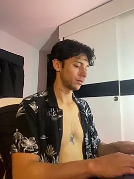 ErosDominant online show from November 3, 2025, 5:42 am