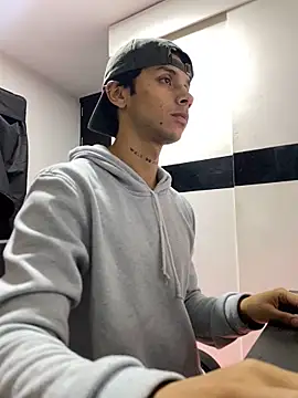 ErosDominant online show from November 20, 2025, 1:50 am