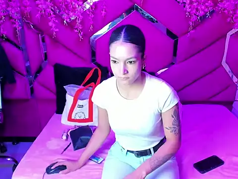 Gisell Squirt  online show from October 28, 2025, 11:47 am