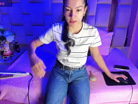 Gisell Squirt  online show from November 15, 2025, 12:34 pm