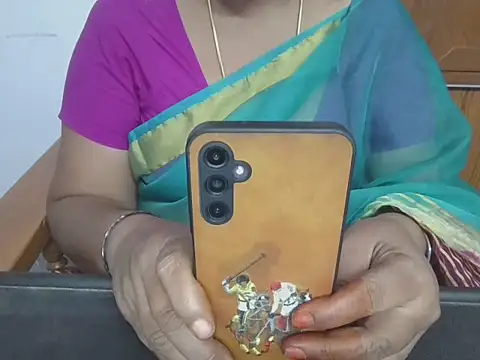 Tamil Divyaa online show from October 6, 2025, 6:05 pm