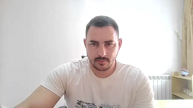 Snapshot of mastermute chatting on June 18, 2026, 8:14 am mastermute online show from June 18, 2026, 8:14 am