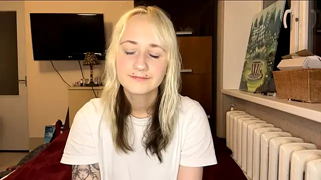 Ulemonala Cute online show from November 5, 2025, 6:41 pm