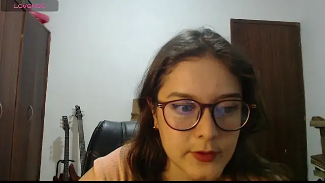 Snapshot of CarlaLorez chatting on April 2, 2026, 1:58 am CarlaLorez online show from April 2, 2026, 1:58 am