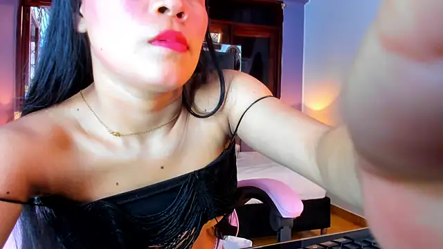 alissa  petite online show from October 16, 2025, 11:44 am