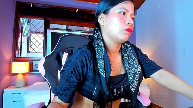 alissa  petite online show from October 18, 2025, 11:33 am