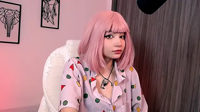 Snapshot of EmuOtori chatting on October 10, 2025, 11:42 am EmuOtori online show from October 10, 2025, 11:42 am