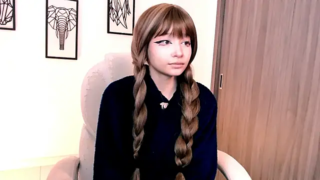 Snapshot of EmuOtori chatting on October 11, 2025, 3:10 pm EmuOtori online show from October 11, 2025, 3:10 pm