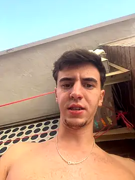 Snapshot of suarezz_ chatting on October 13, 2025, 2:17 pm suarezz online show from October 13, 2025, 2:17 pm