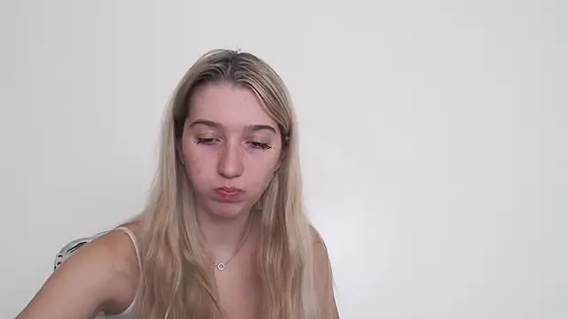 Lucyreeel  online show from October 14, 2025, 11:11 am