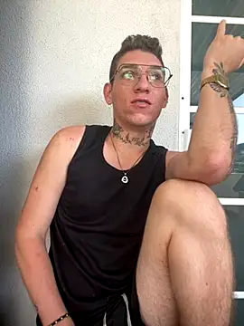 davidxxx 2012 online show from October 7, 2025, 9:12 pm