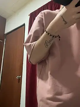 davidxxx 2012 online show from October 23, 2025, 9:35 pm